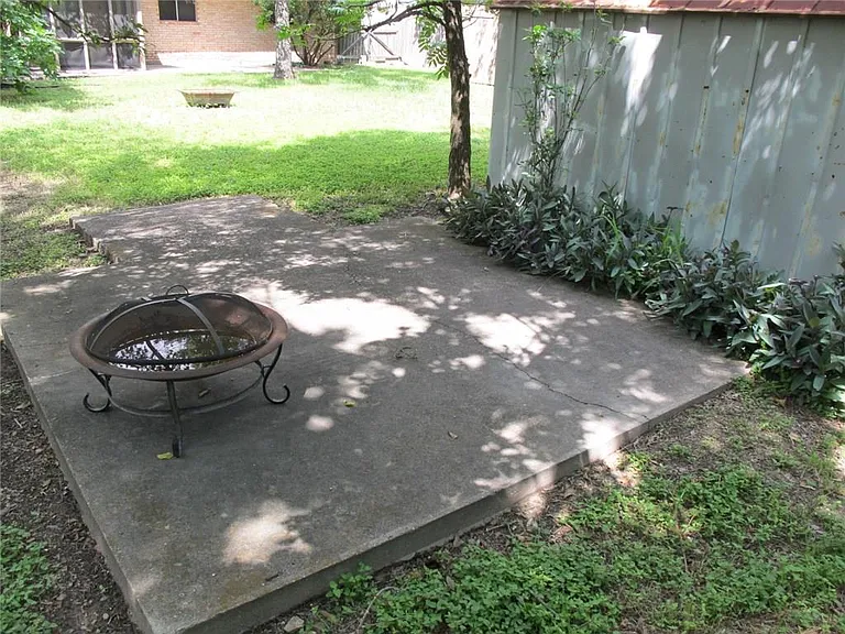 1213 S Meadows Dr — Photo 13