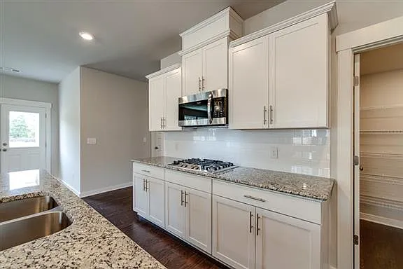 125 Picasso Cir — Photo 6
