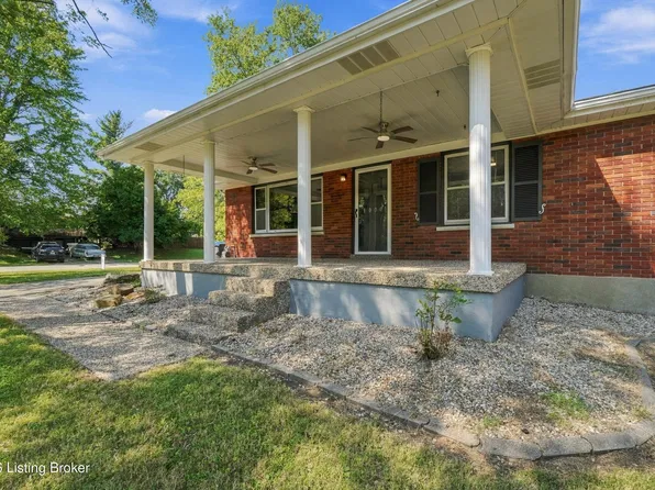 10001 Vega Ln, Louisville, KY 40272