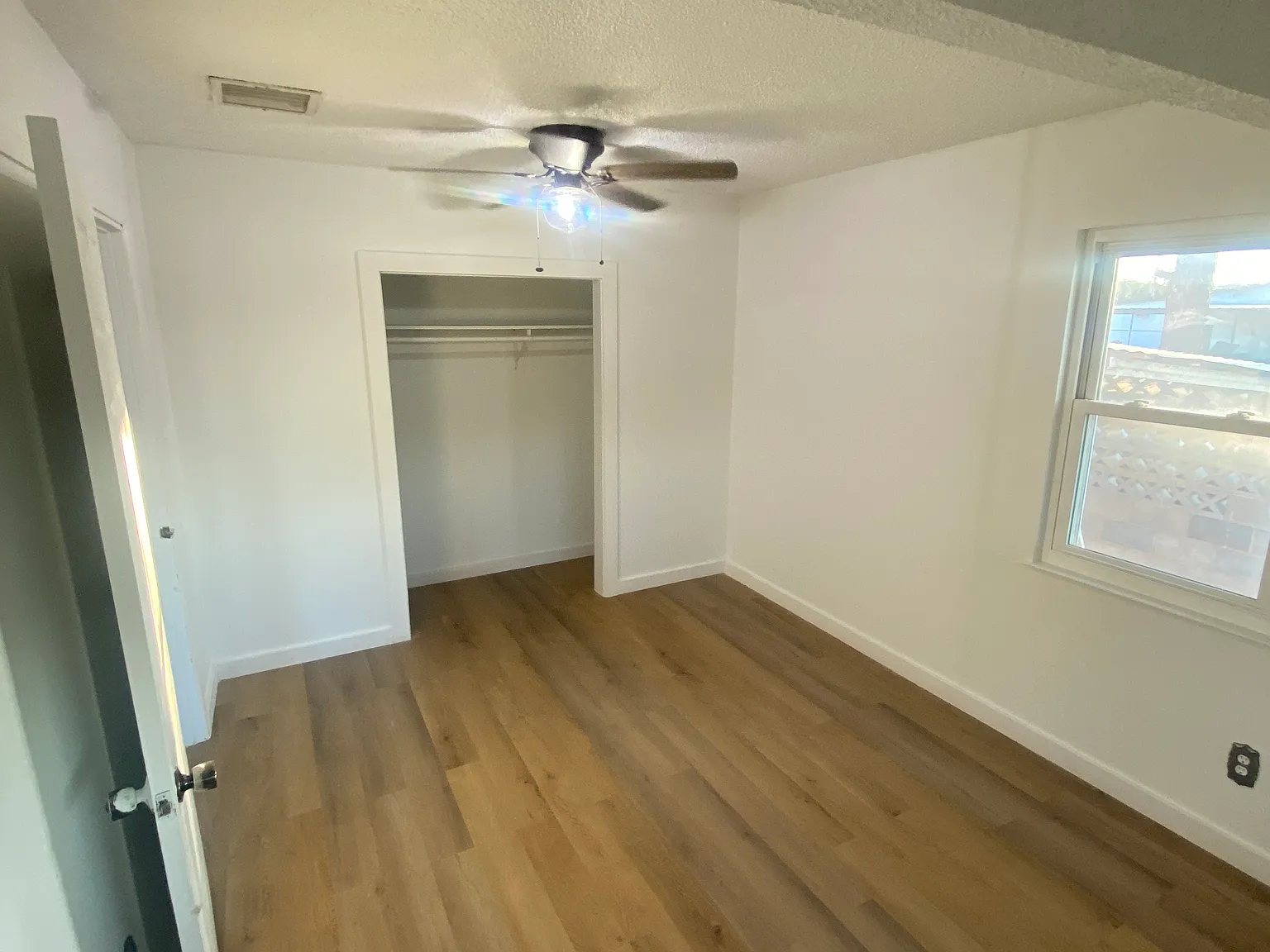 3 bed, 1281 sqft, $1,449 — Photo 3