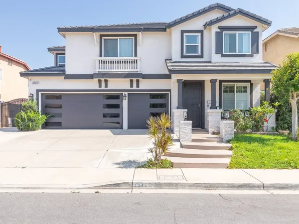 15736 Home Ct, Fontana, CA 92336