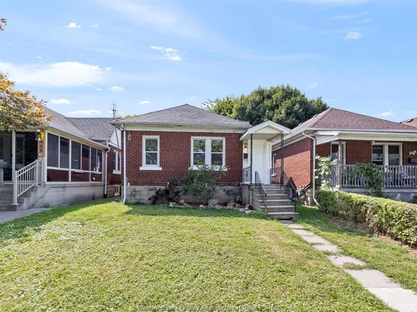 955 McEwan Ave, Windsor, ON N9B 2G1