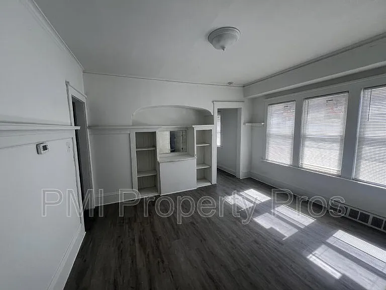 3284 N 30th St — Photo 22