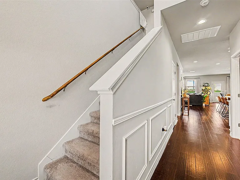 5809 Lehman Way — Photo 5