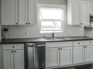 409 E 11th St, Upland, CA 91786