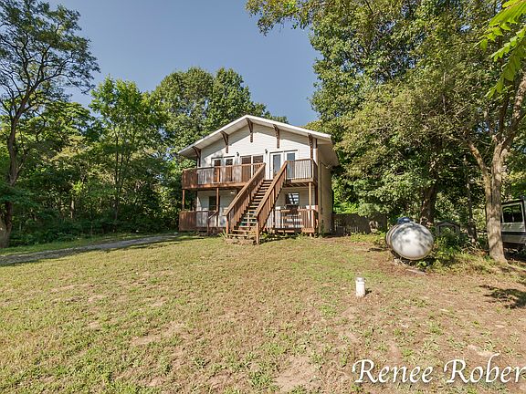 3rd image of 5707 S Leelanau Cir