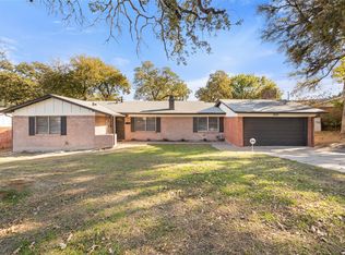 2233 Lucas Dr, Fort Worth, TX 76112