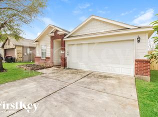 3519 Apache Meadows Dr, Baytown, TX 77521