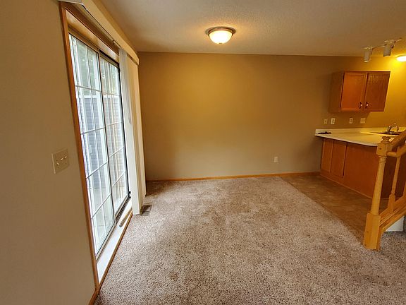 4th image of 1810 Donegal Dr Unit 1-5