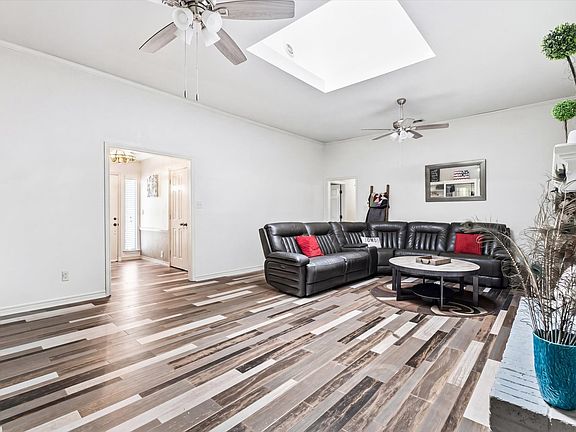 2nd image of 226 Cornelius Rd