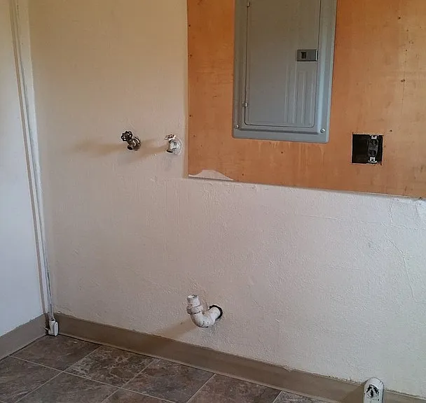 2740 E St — Photo 1