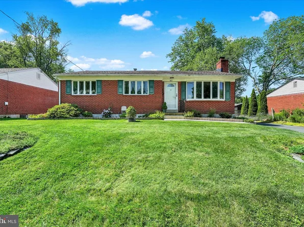 907 Rahway Dr, Newark, DE 19711