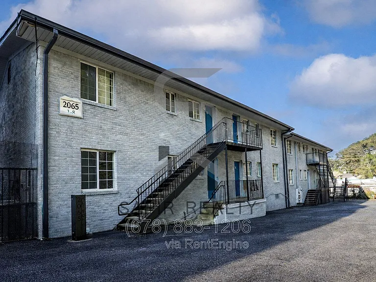 2065 Alison Ct SW #2 — Photo 2