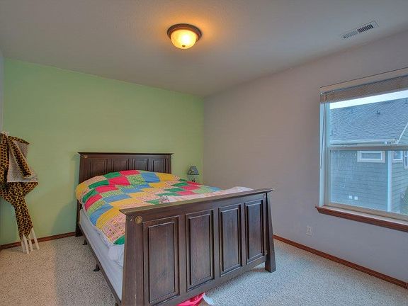 3rd image of 11123 179th Avenue Ct E