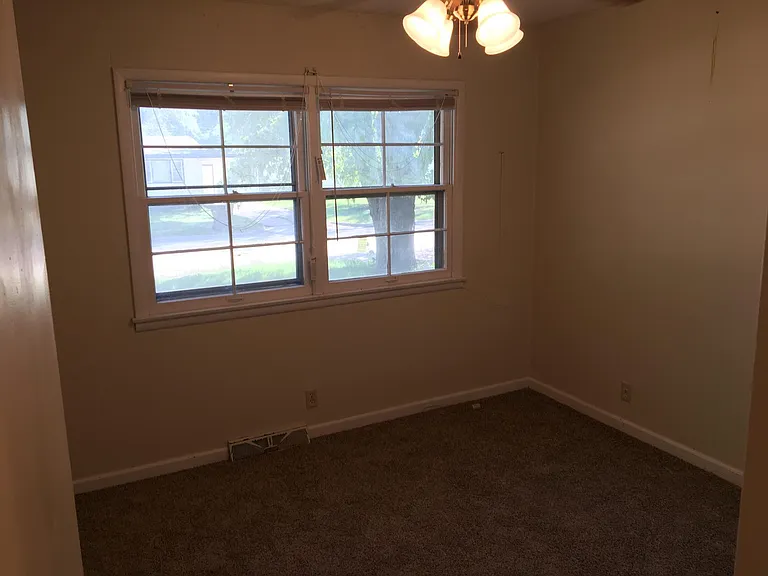 2304 W Lotus St — Photo 10