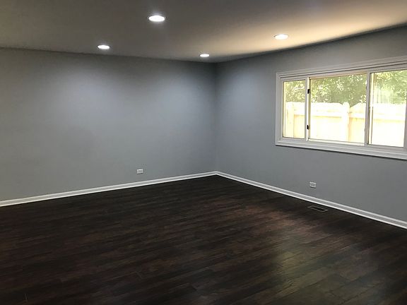 2nd image of 7016 Longmeadow Ln