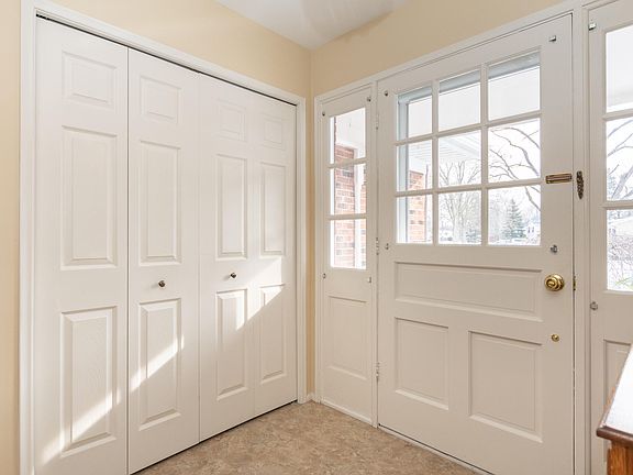 5th image of 6328 Marlow St