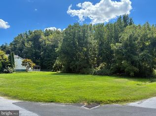 28 4th Ave, Penns Grove, NJ 08069