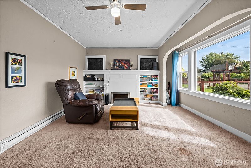 4th image of 2412 Aberdeen Avenue