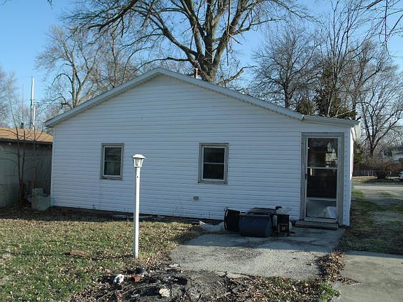 2nd image of 511 E Burkhart St