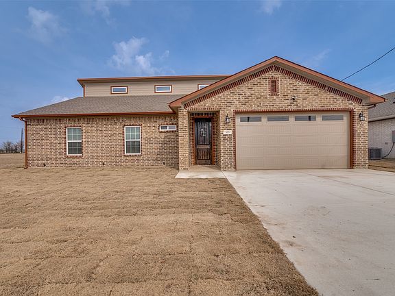 2nd image of 105 Scenic Rd