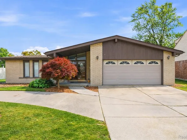 14137 Cranbrook St, Riverview, MI 48193