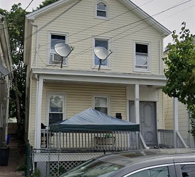 25 Alexander St #1&2 — Photo 1