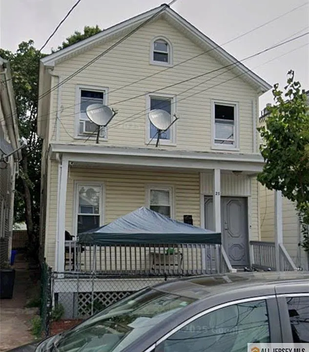 25 Alexander St #1&2