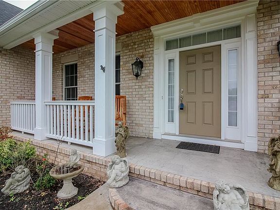 2nd image of 72 Nightfrost Ln