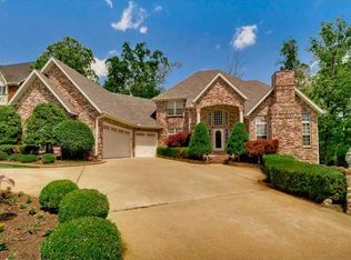 34 Stonehenge Dr, Bentonville, AR 72712