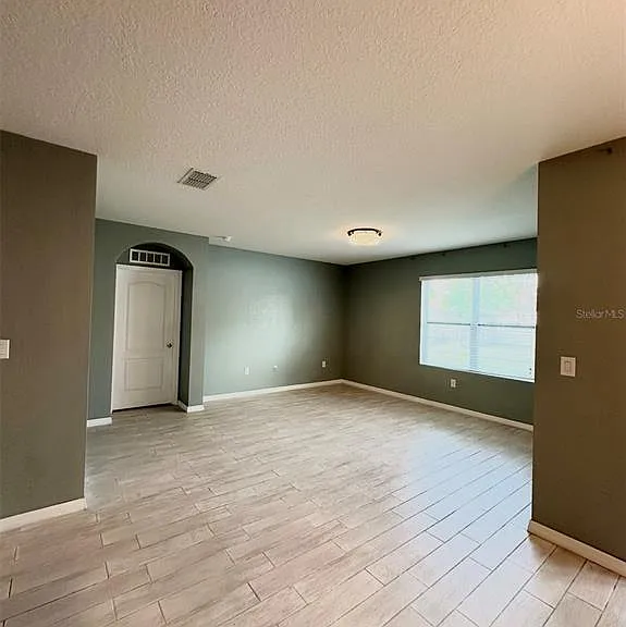 1519 Diamond Loop Dr — Photo 5