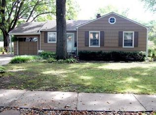 7115 Linden St, Prairie Village, KS 66208