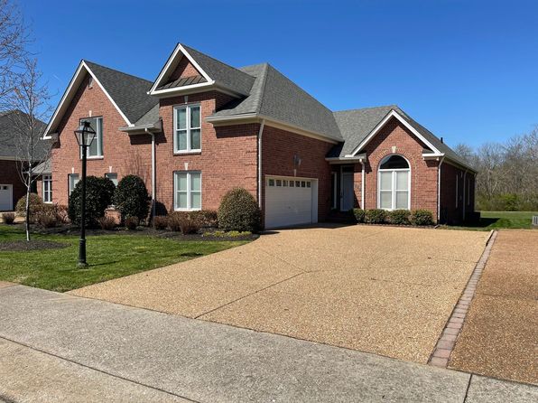 215 Stoners Glen Ct