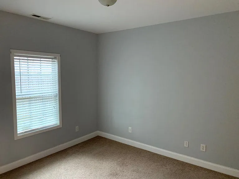 409 Blackwood Ter SE — Photo 11