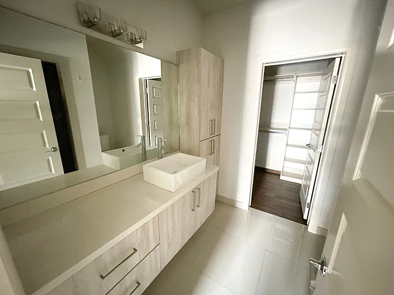 8101 N 23rd St #7 — Photo 26