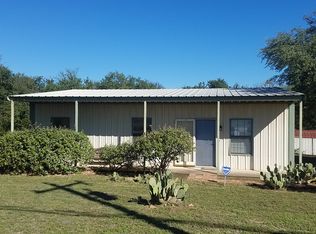 301 Flat Rock Rd, Azle, TX 76020