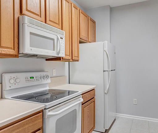 3rd image of 7801 Point Meadows Dr Unit 5103