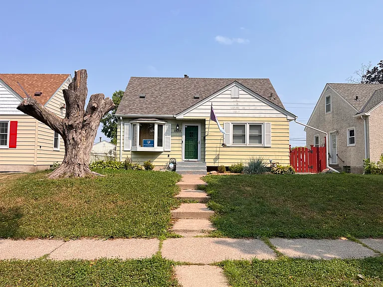 1939 Montana Ave E — Photo 1