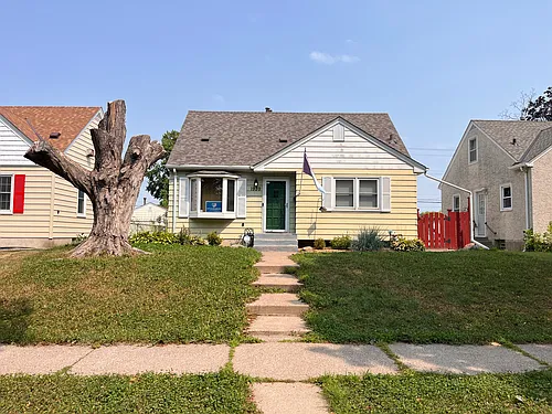 1939 Montana Ave E Photo 1