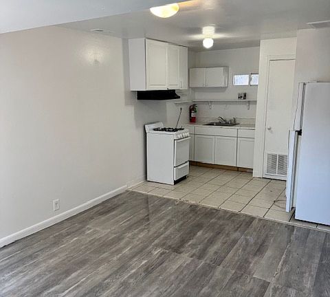 2nd image of 513 N Wildwood Blvd