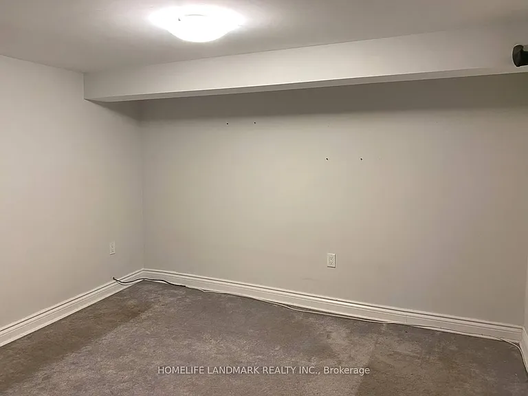 11 Hutton Ave #BASEMENT — Photo 4