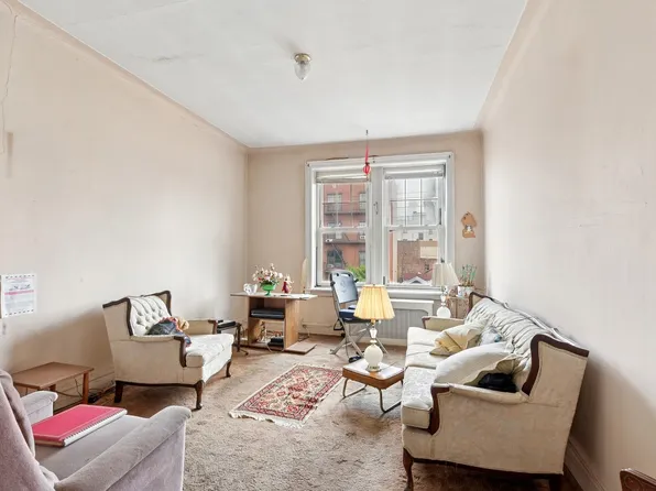 5606 Snyder Avenue image 4 of 8