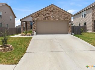 223 Pitkin Dr, Lockhart, TX 78644