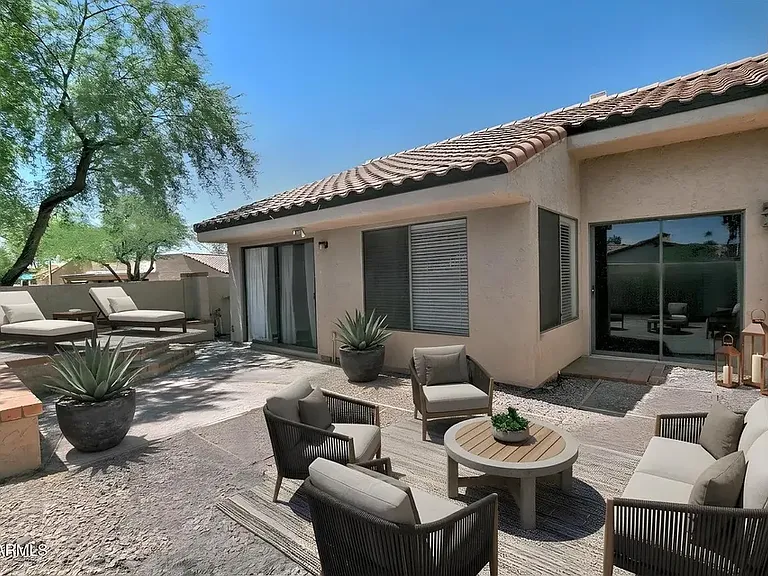 1807 N Ventura Ln — Photo 11