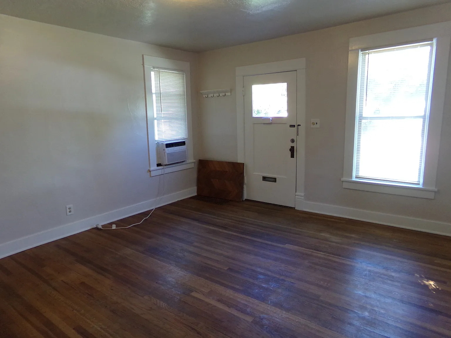 1 bed, 750 sqft, $1,350 — Photo 4