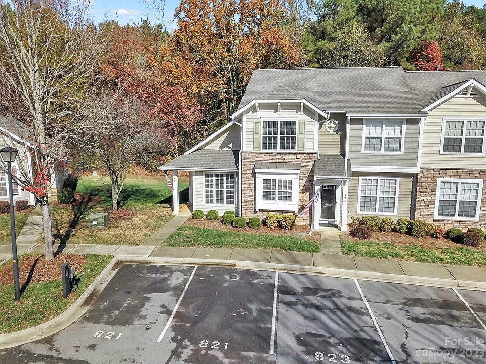 1st image of 821 Lacebark Dr