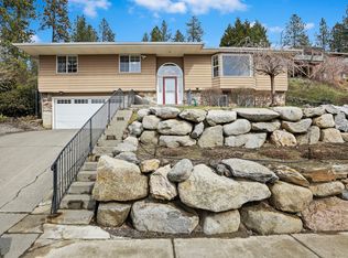 4312 W Arrowhead Rd, Spokane, WA 99208