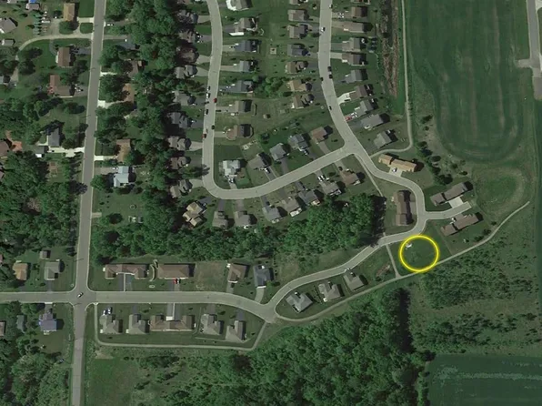 330 Jefferson Ln, Saint Joseph, MN 56374