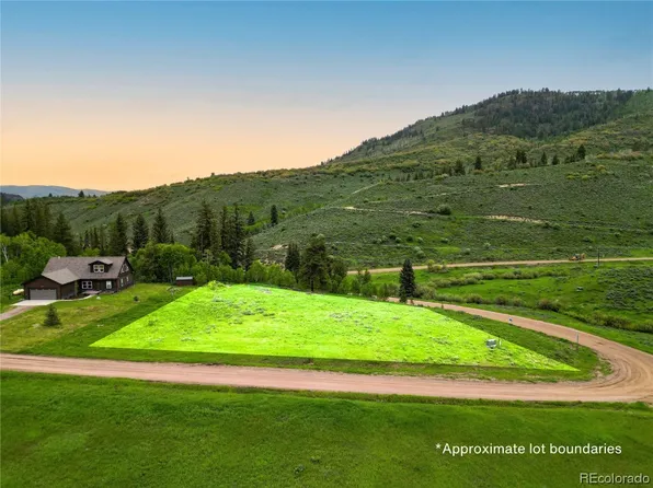 32400 Ute Trl, Oak Creek, CO 80467