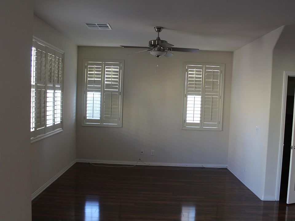 2nd image of 50 Island Course Ave